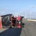Vuelca camioneta en La Ventosa por fuertes vientos; el momento queda grabado
