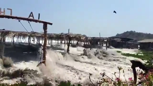 Provoca mar de fondo afectaciones en playas de Huatulco; reportan daños en Boca Vieja y Bajos de Coyula