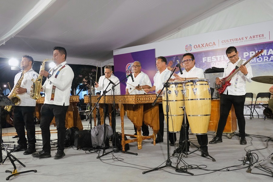 Celebra Marimba del Estado Festival Primavera Rodolfo Morales con Miércoles de Danzón