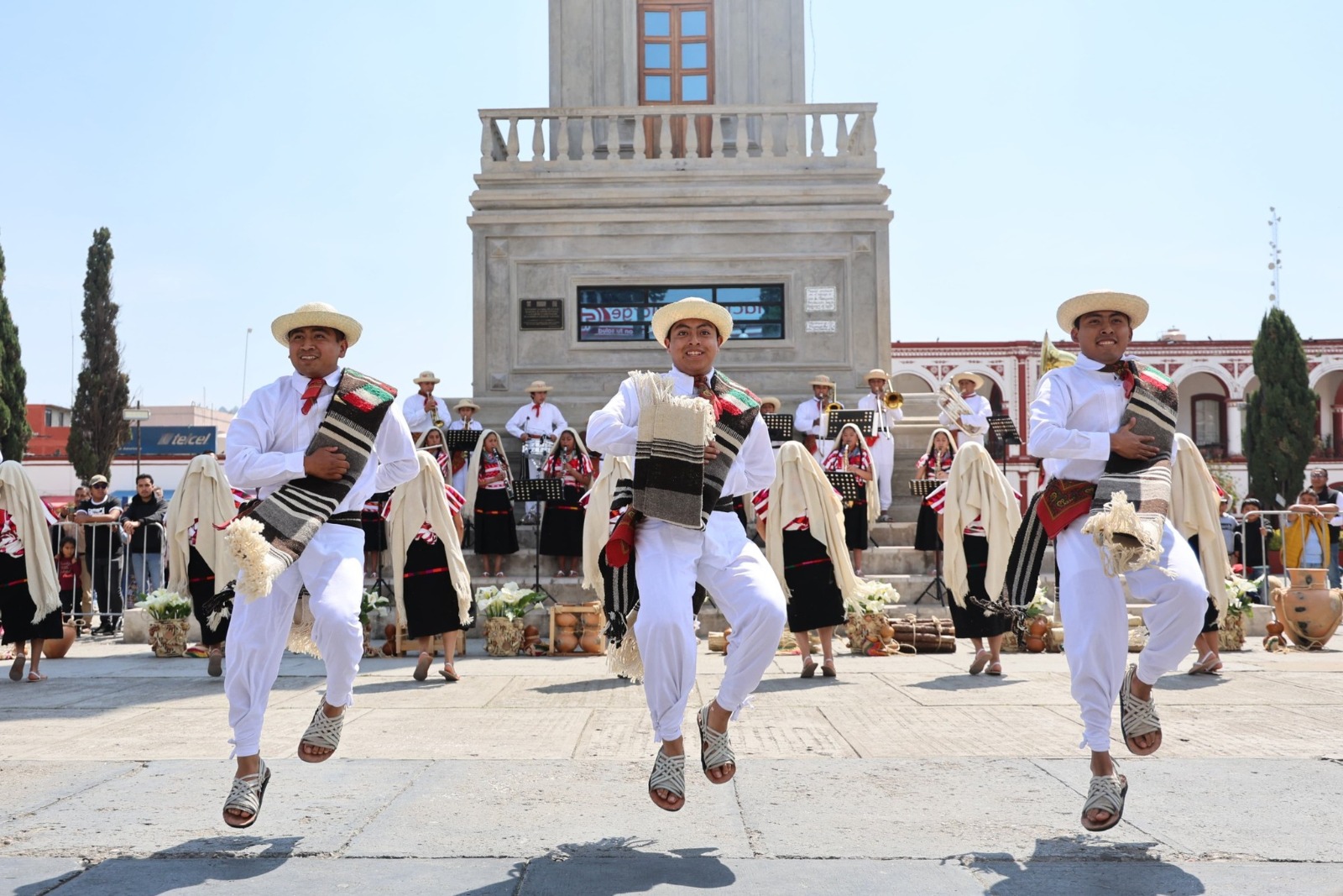 Concluyen Consejos Interculturales recorridos de evaluación para Guelaguetza 2025