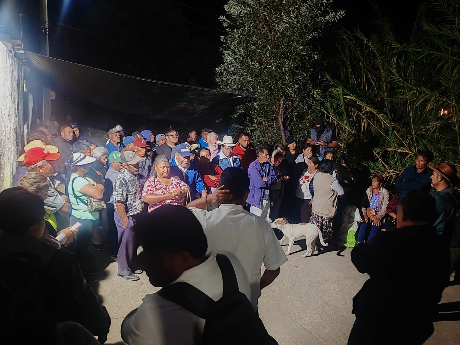 Mantienen plantón pobladores de San Agustín Etla; señalan omisión por parte de SOAPA