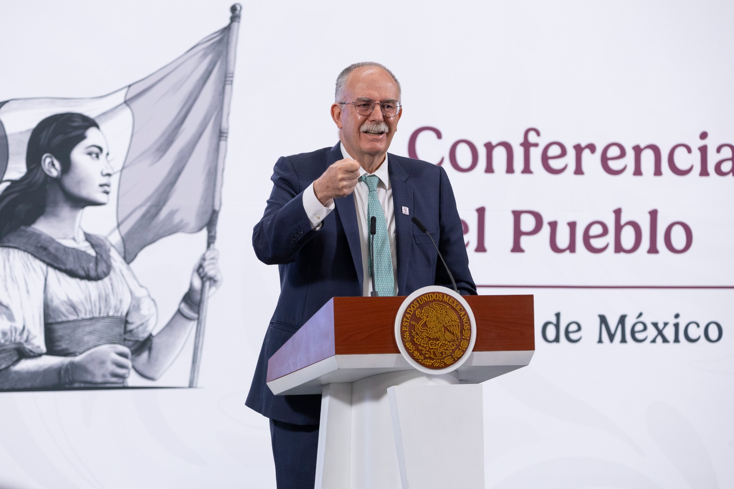 Refuerza México medidas contra gusano barrenador para reabrir frontera