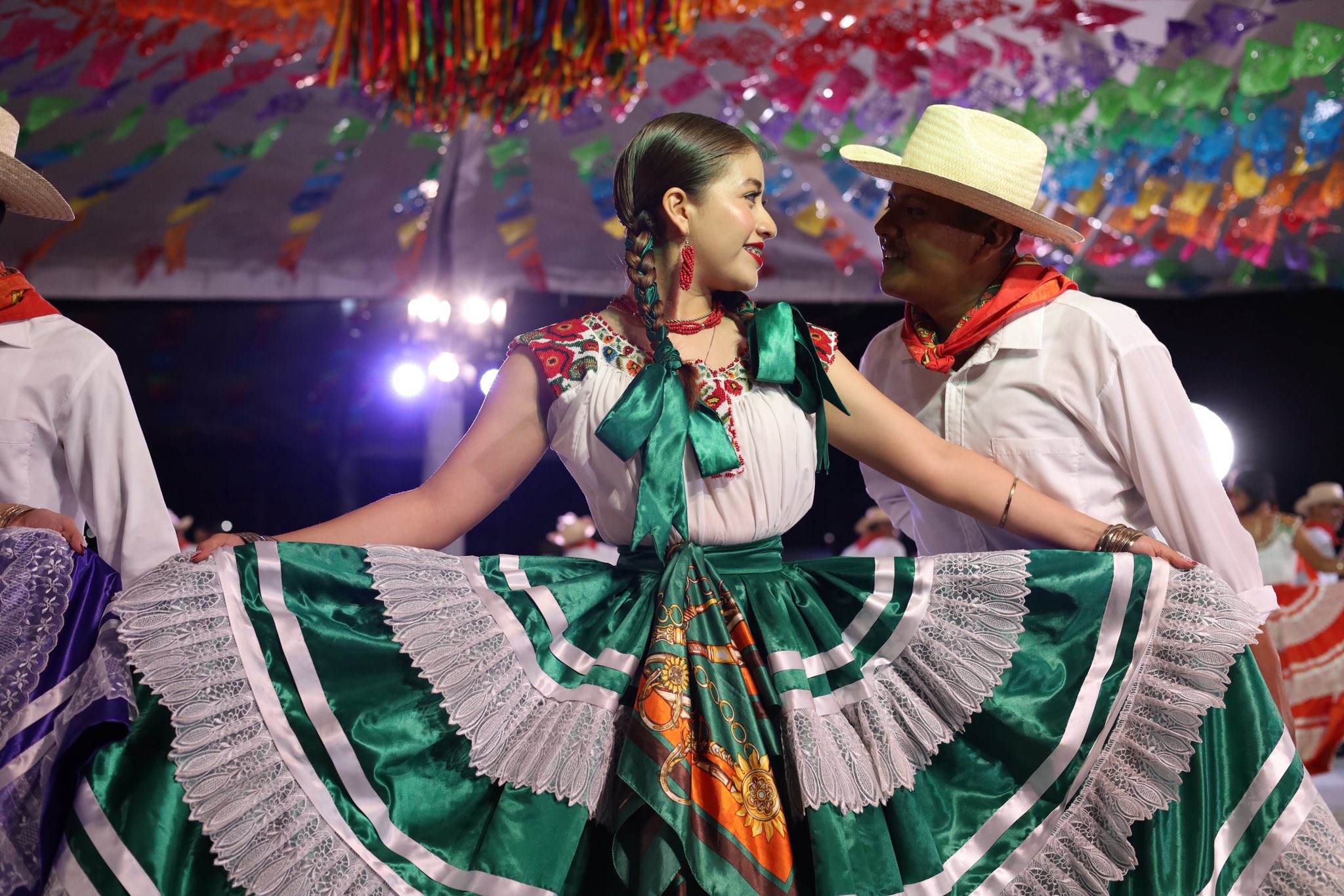 Con gran éxito realizan Guelaguetza del Istmo  en Juchitán de Zaragoza