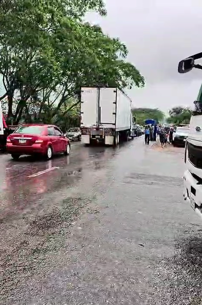 Con intermediación de la Sego y la Segob, se levanta bloqueo en la carretera 185 Transístmica