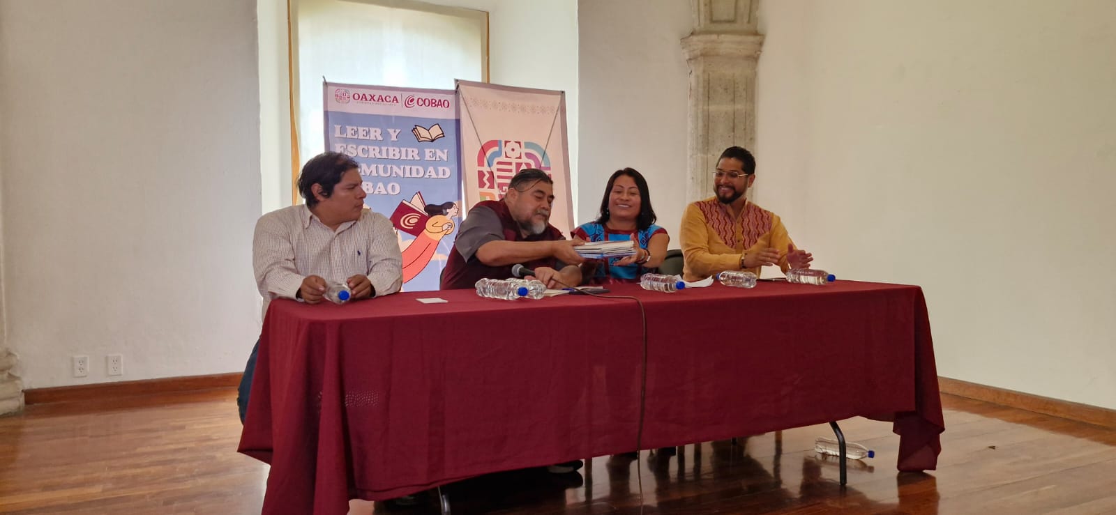 Impulsan COBAO y Seculta programa de lectura comunitaria en Oaxaca