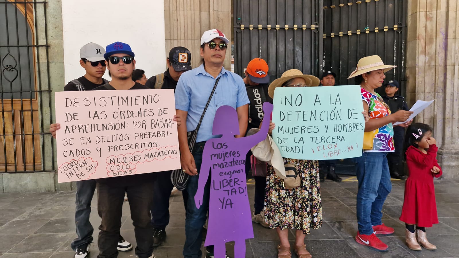 Exigen mujeres mazatecas a gobernador cancelar órdenes de aprehensión