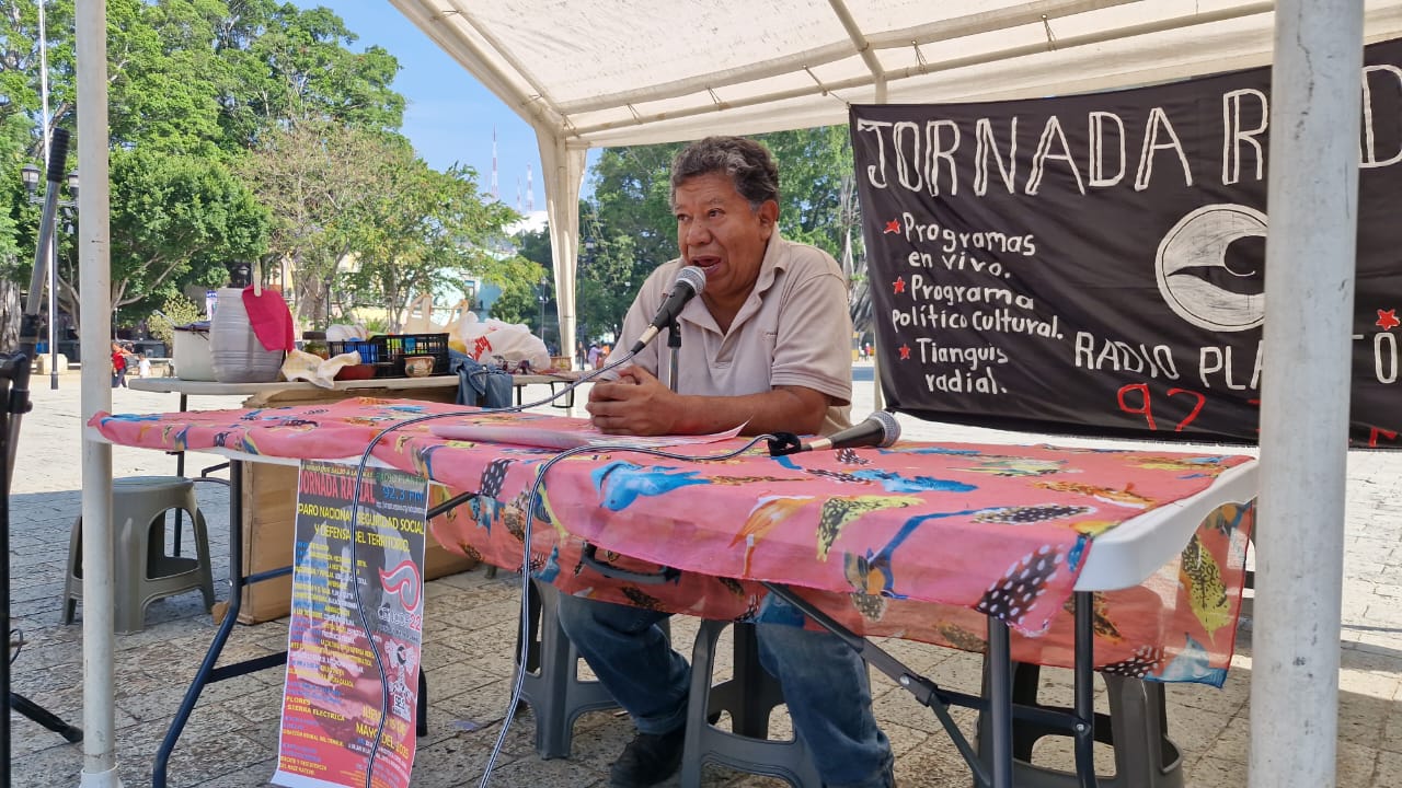Instala Sección XXII Jornada Radial en Zócalo de Oaxaca