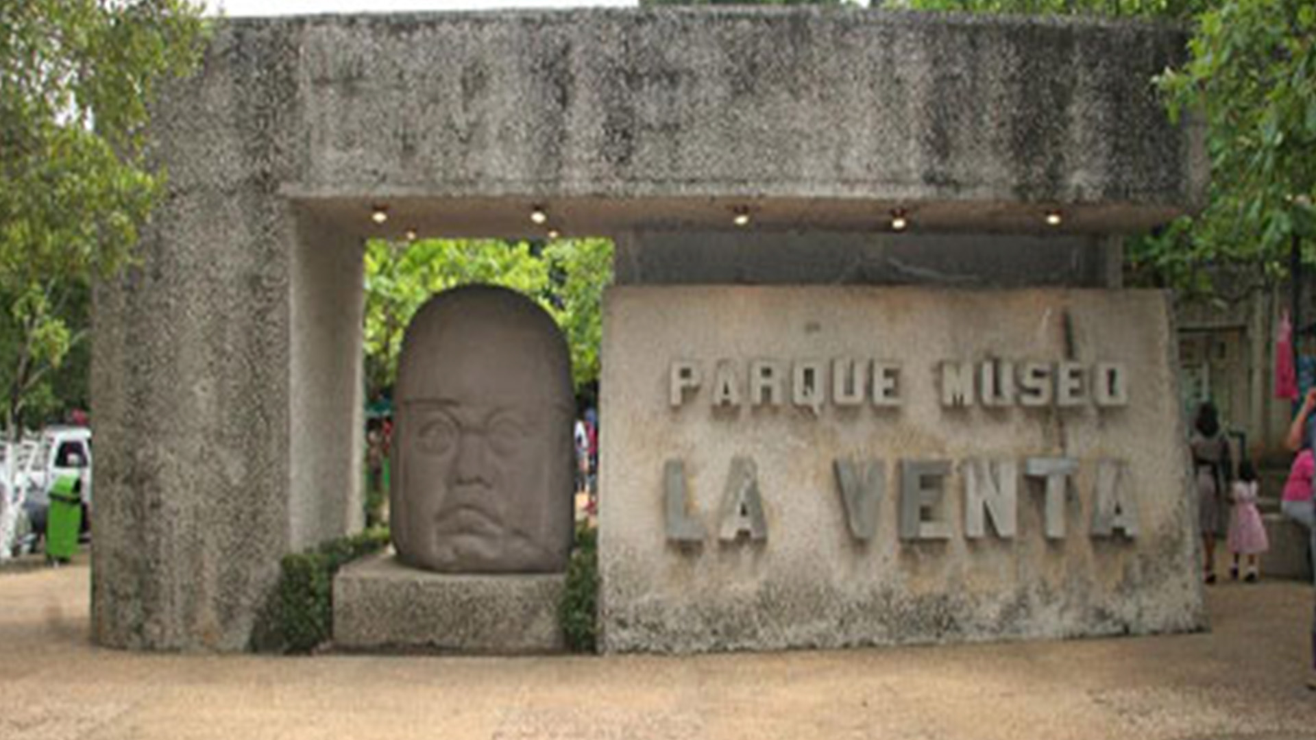 Critican ciudadanos plan de museo que amenaza parque La Venta