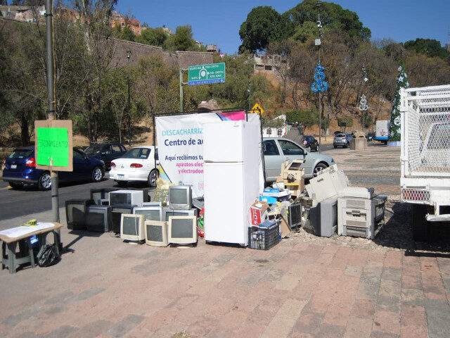 Invita Municipio de Oaxaca de Juárez a jornadas de descacharrización en Dolores y San Luis Beltrán