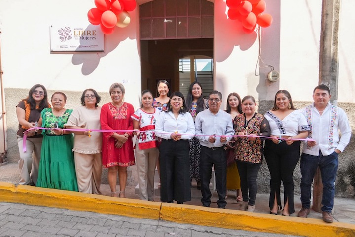 Inaugura SM cuatro Centros LIBRE y un Punto Violeta en la Sierra de Flores Magón