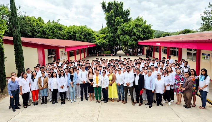 Certifica SSO al COBAO de San Pablo Huitzo como Escuela Promotora de la Salud