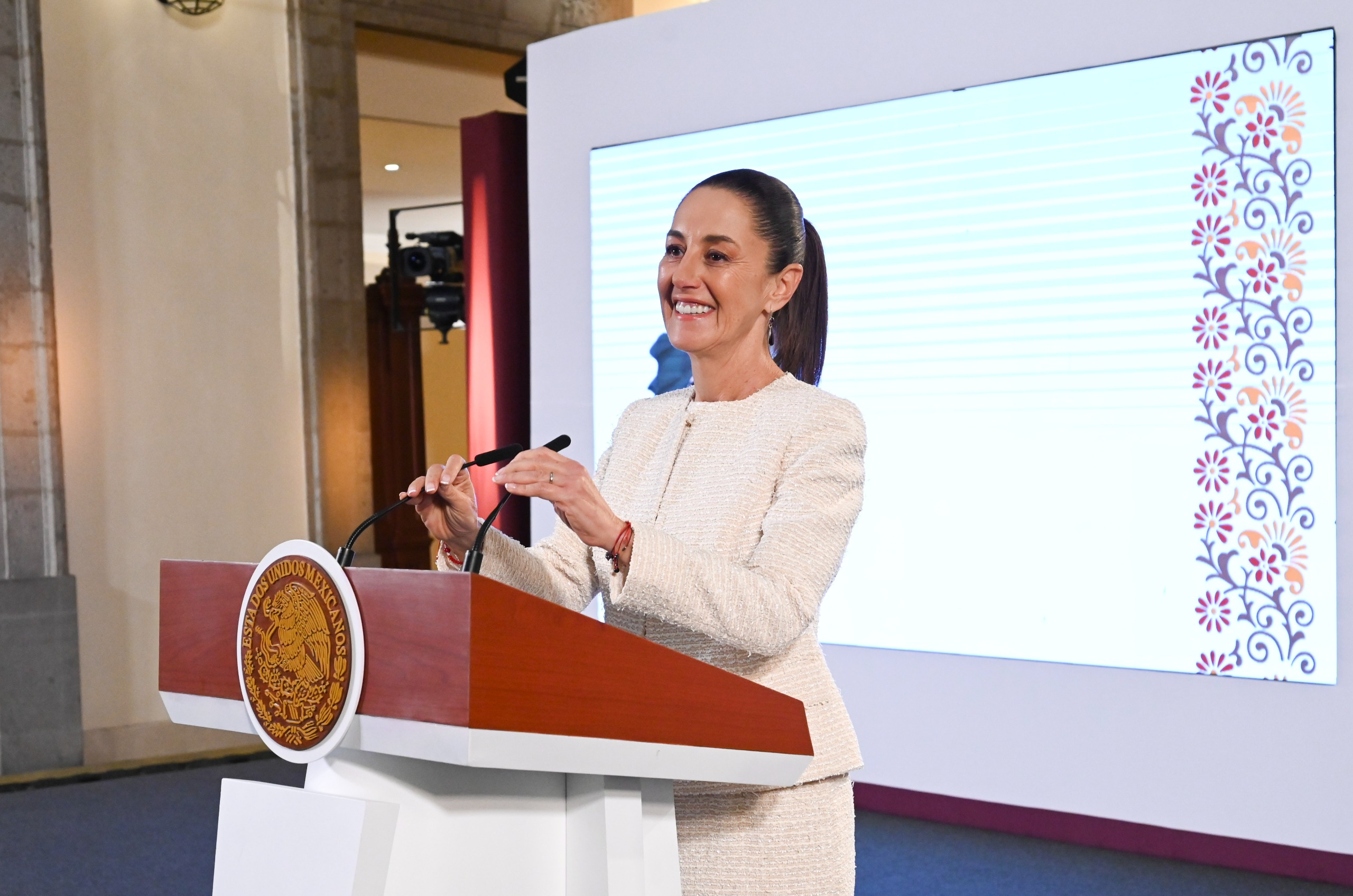 Responde Sheinbaum a arancel de EU sobre cobre mexicano con plan de negociación