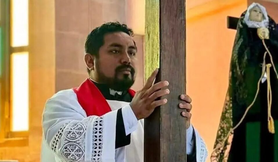 Balean a sacerdote en Villahermosa; lucha por su vida tras ataque