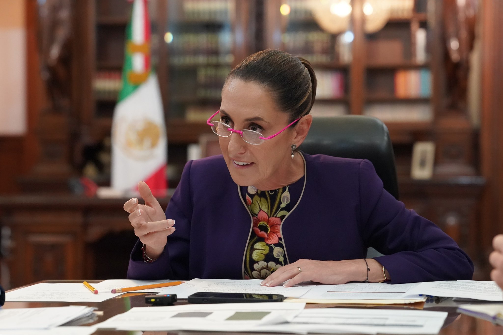 Extiende Sheinbaum pausa arancelaria tras diálogo con Trump