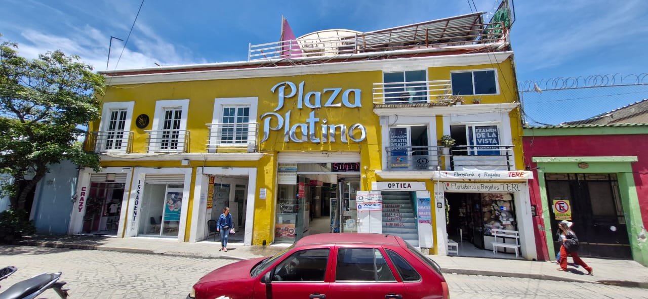 Refiere locatario incendio por corto circuito en Plaza Platino