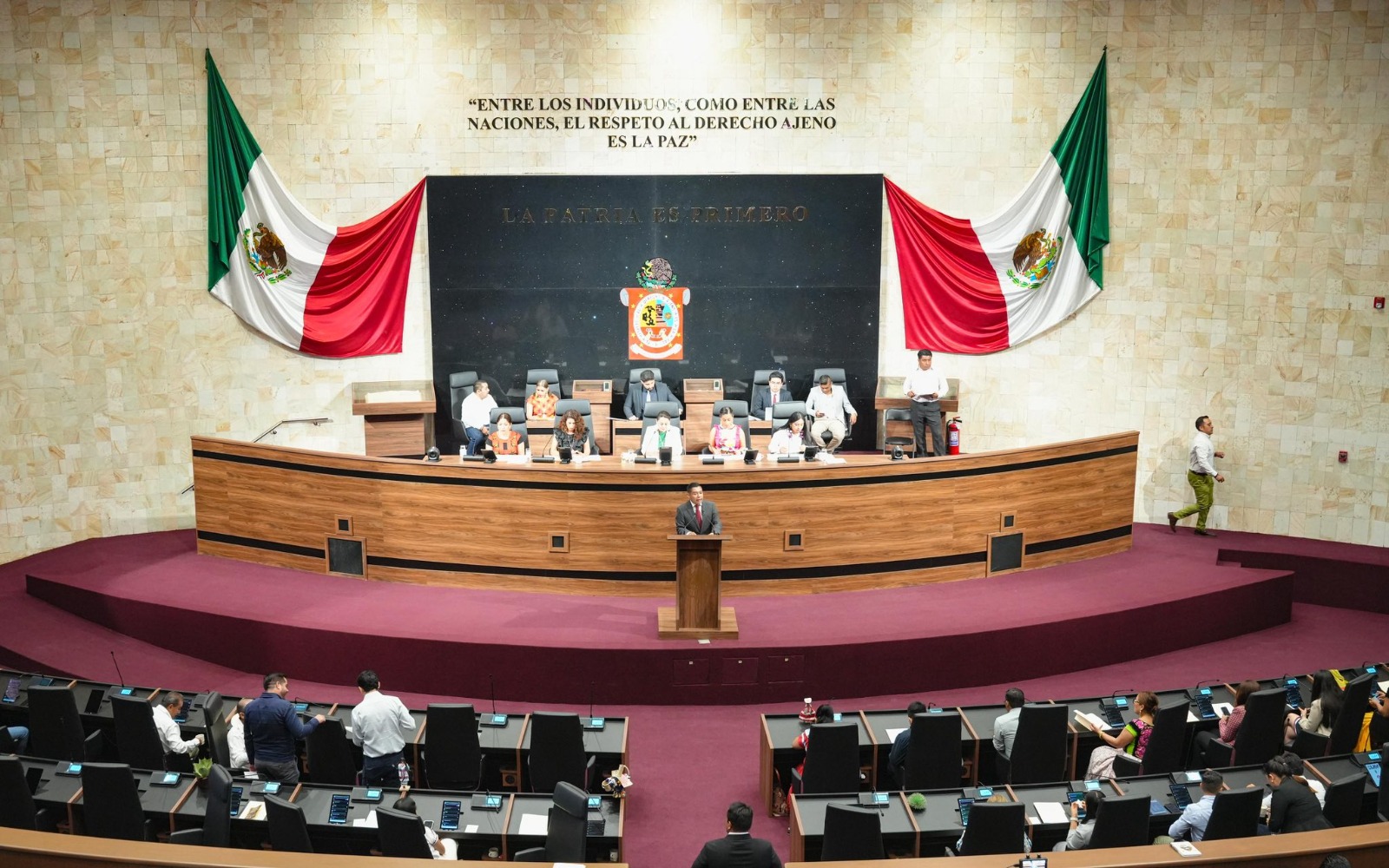 Presentan Ley Orgánica del Poder Legislativo; buscan transparencia en el ejercicio parlamentario