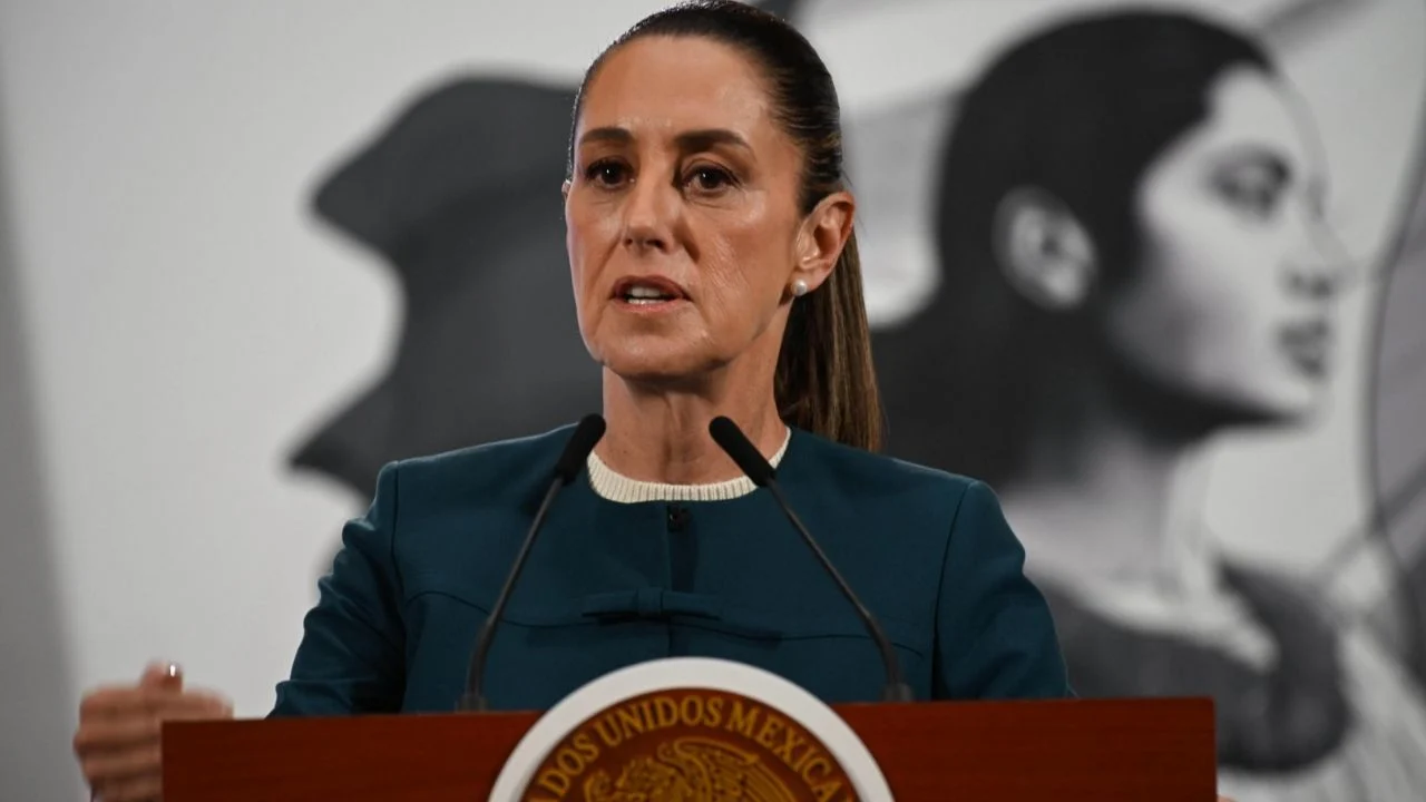 Llama Sheinbaum a ejercer el poder con humildad tras vacaciones de Andy en Tokio