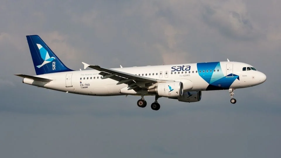 Aterriza de emergencia avión en Lisboa por amenaza de bomba