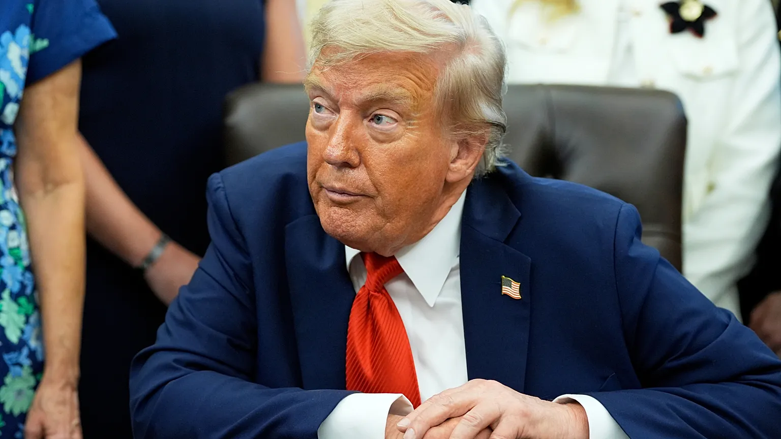 Inicia Trump reunión clave en Casa Blanca sobre crisis en Gaza