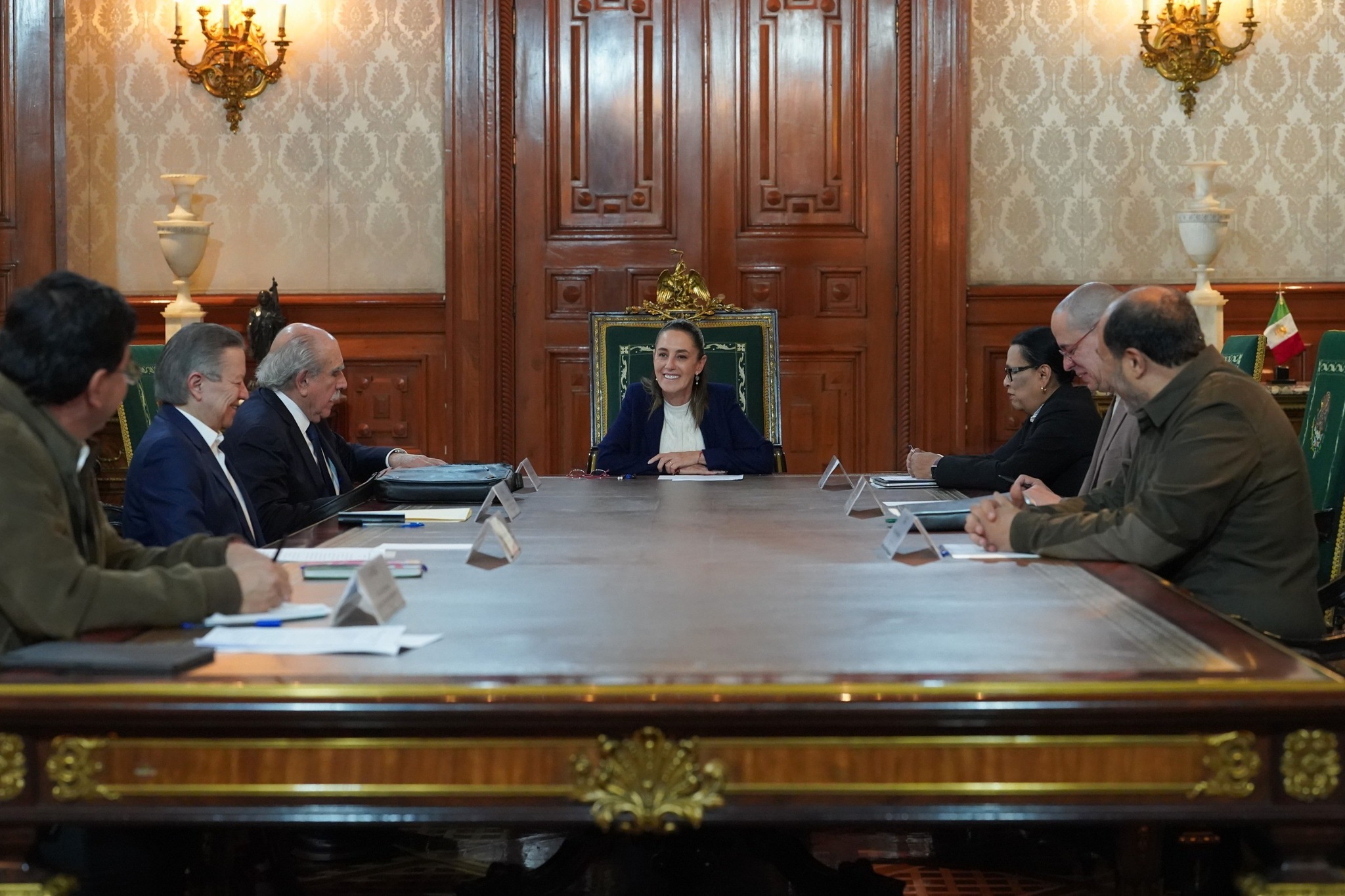Instala Sheinbaum comisión presidencial para reforma electoral