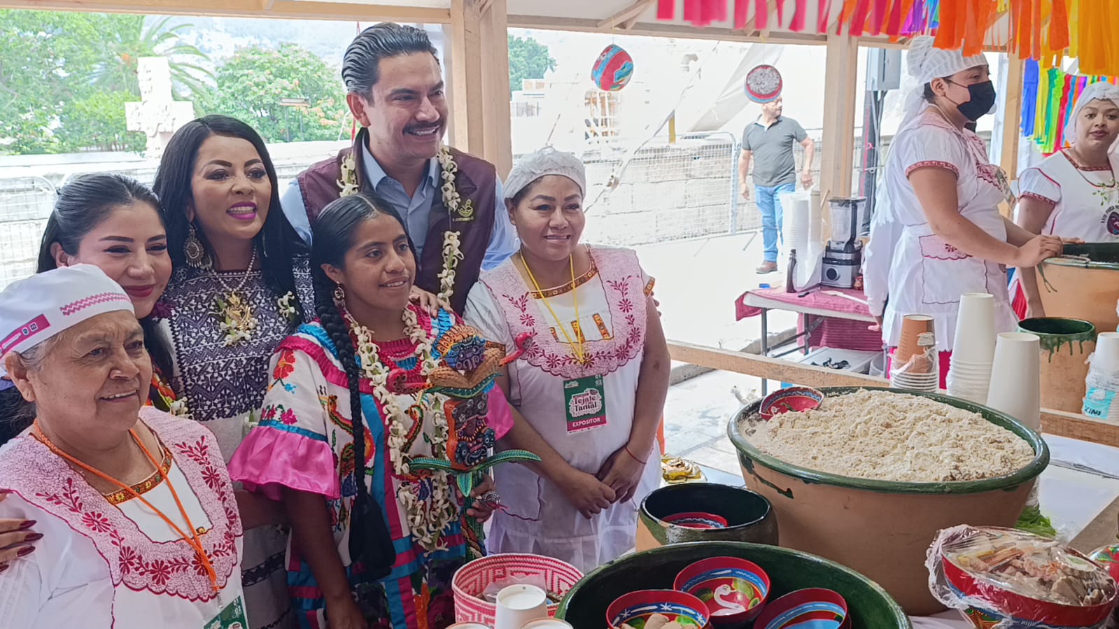 Inauguran la 18ª Feria del Tamal y el Tejate en la Plaza de la Danza