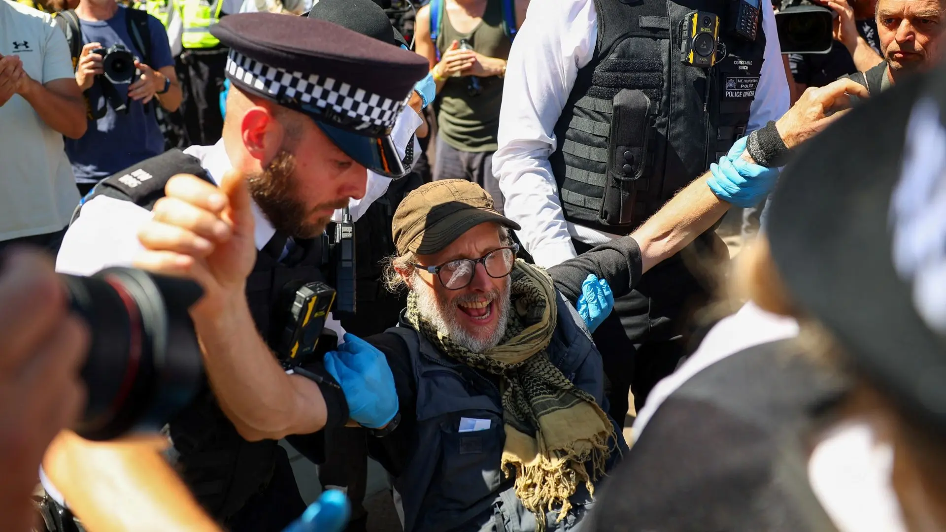 Detienen a más de 466 manifestantes en Londres durante protesta contra prohibición de Palestine Action