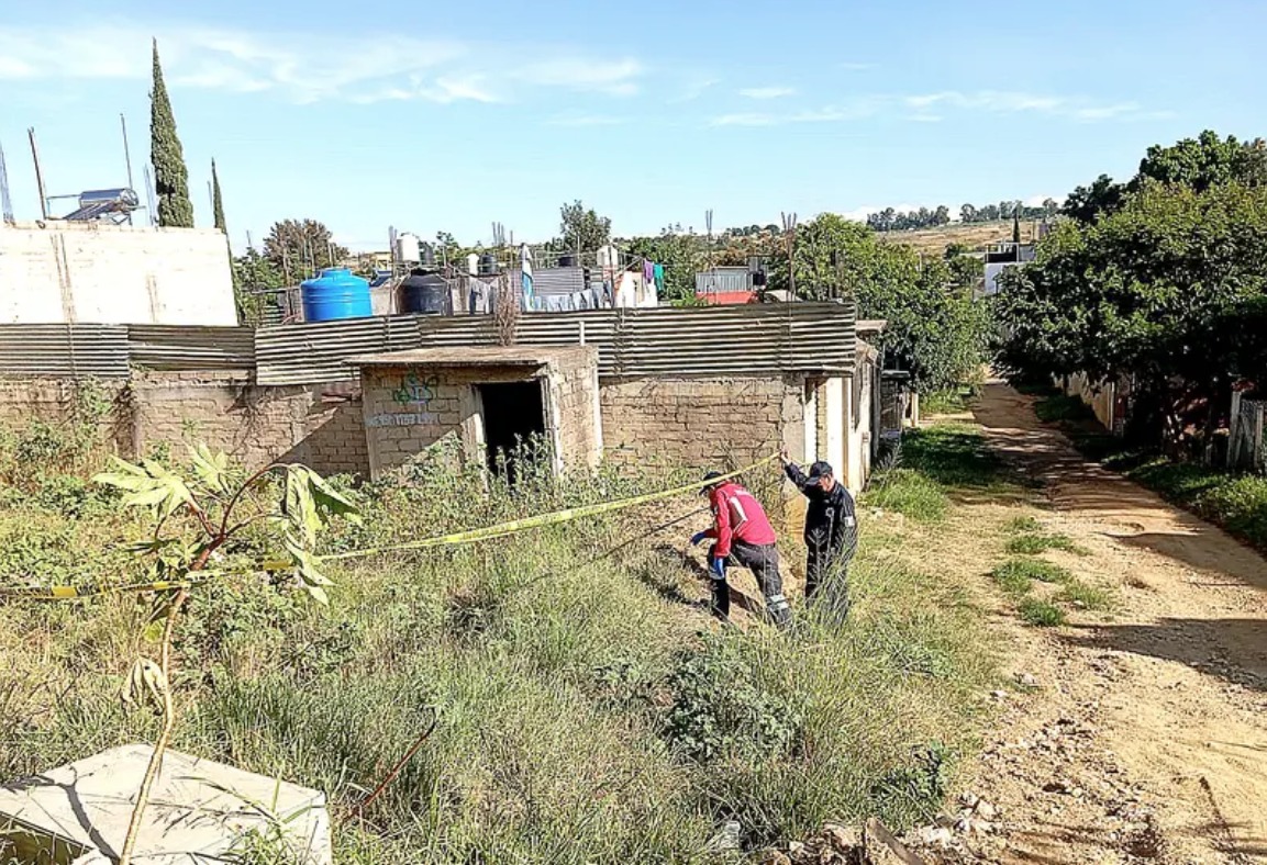 Localizan cuerpo en descomposición dentro de obra en Pueblo Nuevo