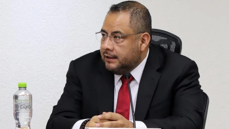 Designa Sheinbaum a Omar Reyes como nuevo titular de la UIF