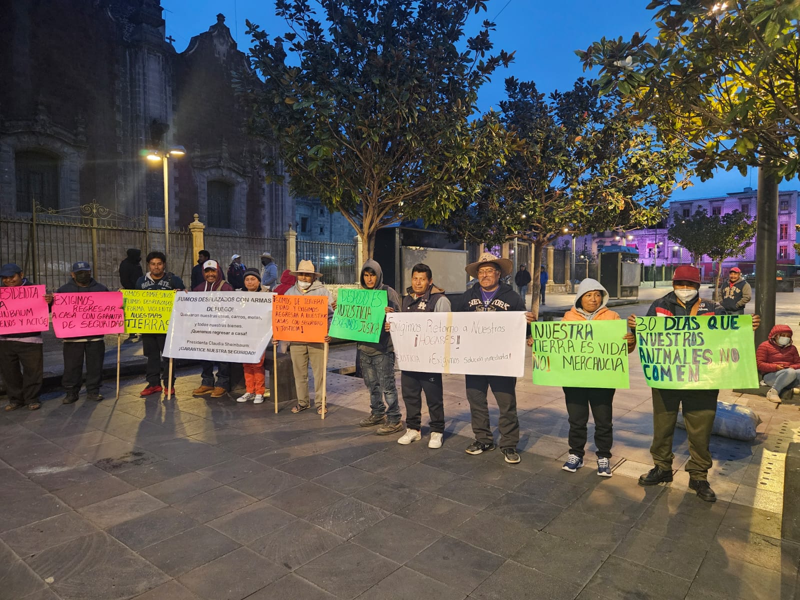 Exigen familias de Yosondua atención federal tras desplazamiento por violencia con Yolotepec