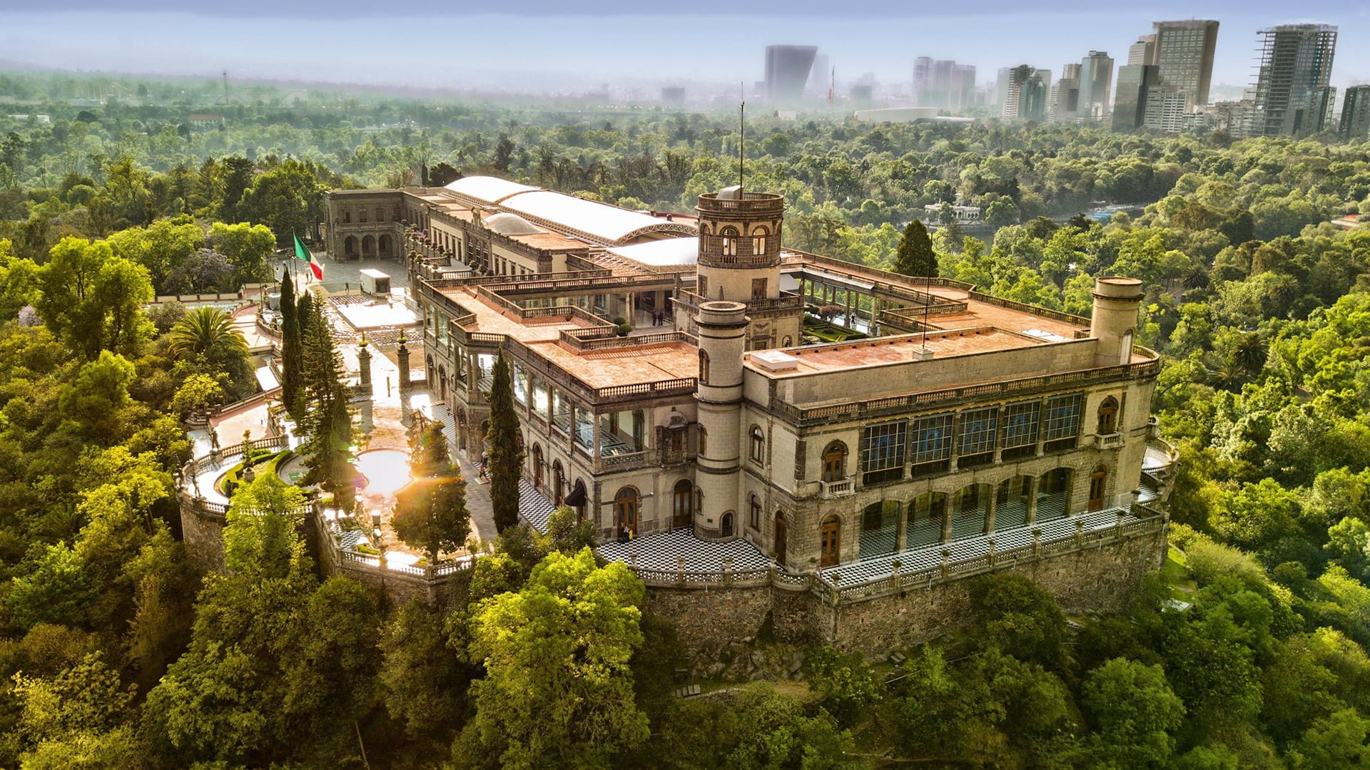 Celebra 81 años el Museo Nacional de Historia en Chapultepec