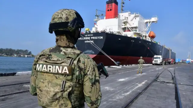 Detienen presunta red de huachicol en Marina