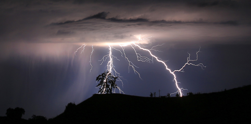 Tormenta eléctrica en Santiago Amoltepec deja una persona fallecida: Protección Civil