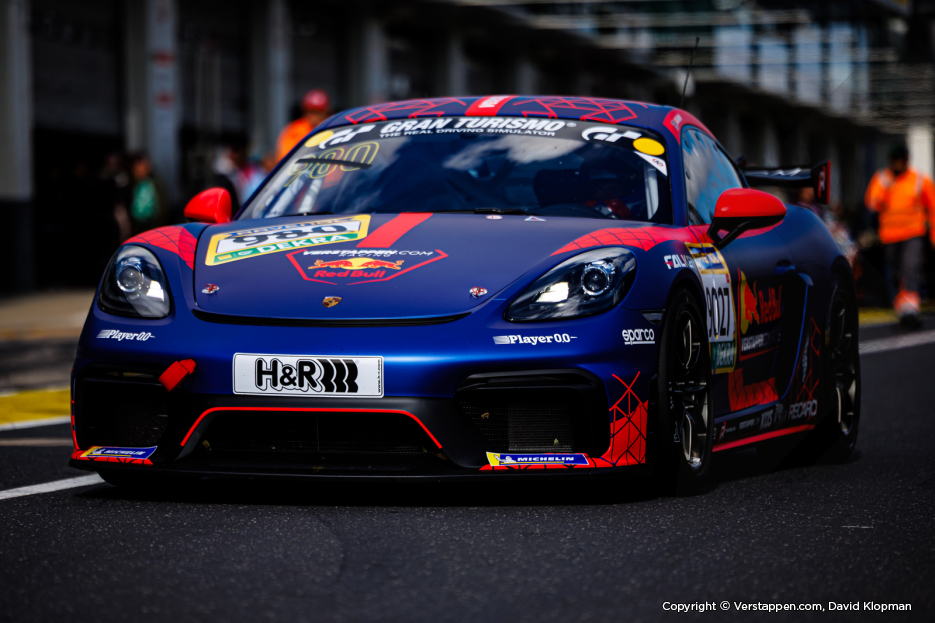 Verstappen conquista su permiso en Nürburgring: éxito en debut y mirada puesta en GT3
