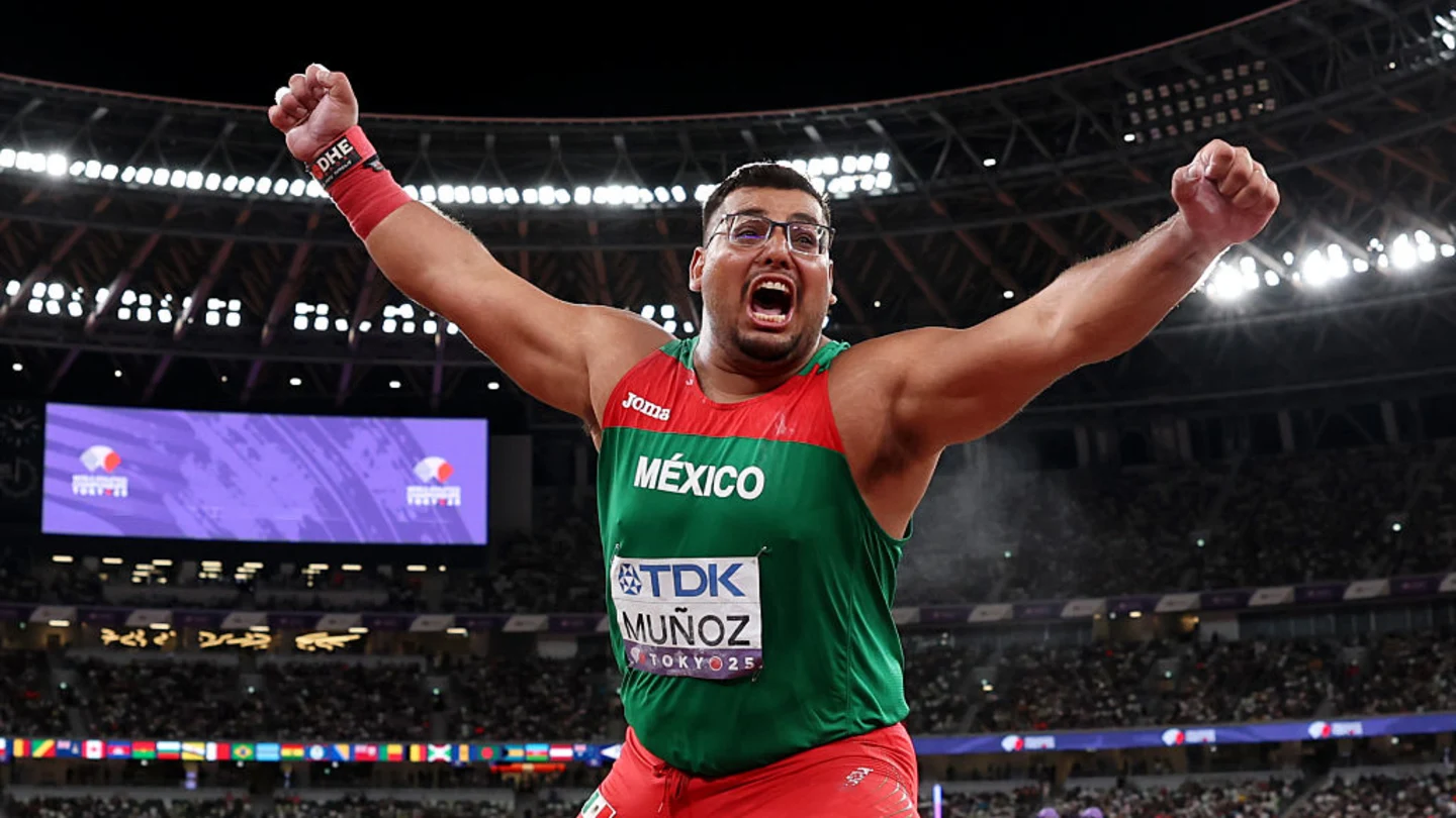 Conquista Uziel Muñoz plata histórica y récord nacional en Mundial de Atletismo