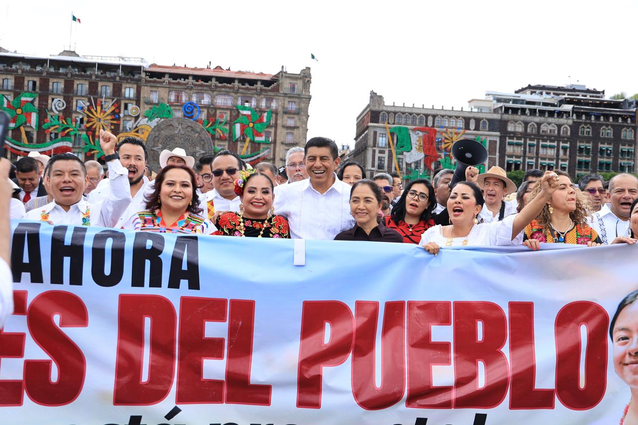 Con calenda, Oaxaca celebra la llegada de un mixteco a la SCJN