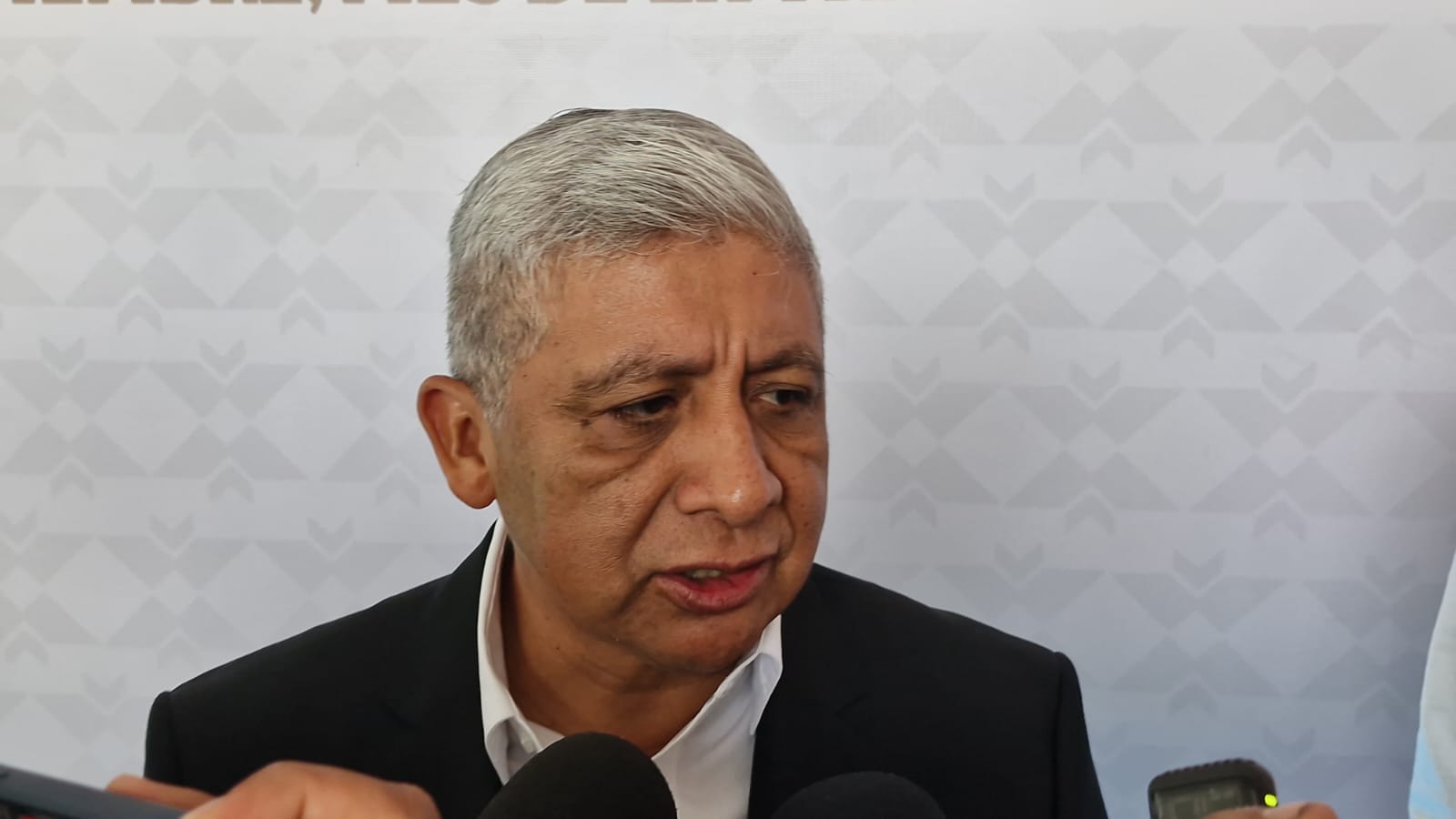 Implementa Gobierno medidas preventivas para contener plaga ganadera