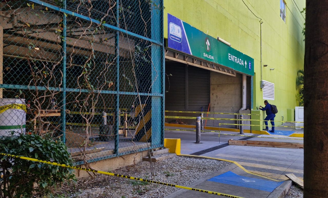 Cobrará Chedraui Reforma por el uso de su estacionamiento