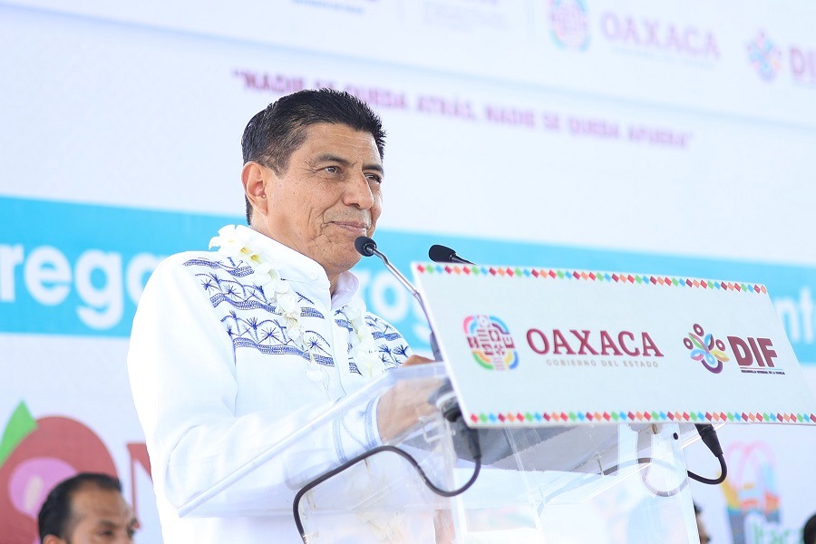 Garantiza DIF Oaxaca alimentación nutricia de 425 personas en Santiago Llano Grande