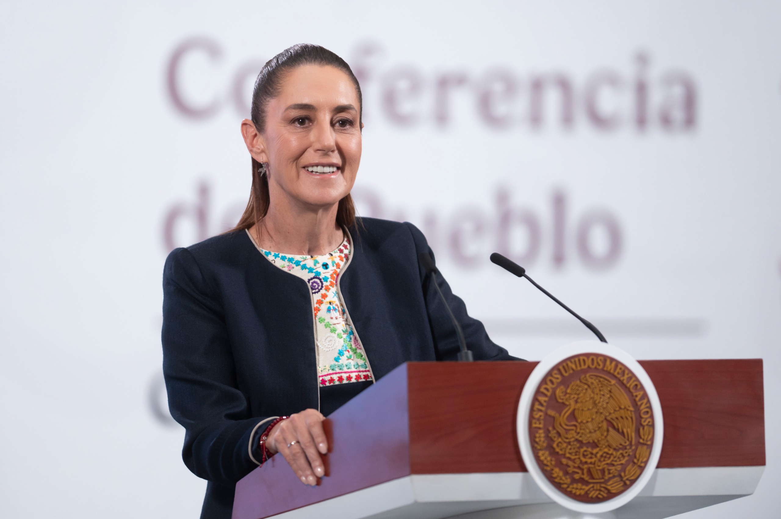Impulsa Sheinbaum reforma para recortar plurinominales
