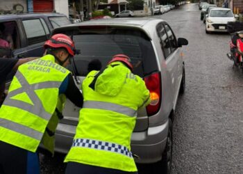 Atiende HCBO reporte de encharcamiento severo en la colonia Reforma