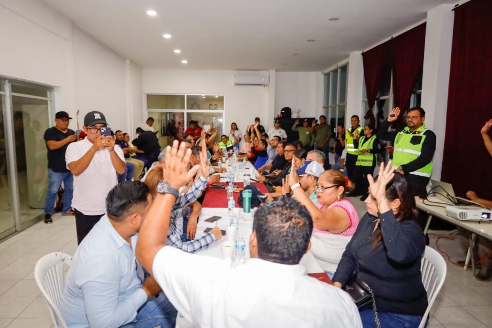 Gobierno de Oaxaca y Federación coordinan acciones de reubicación segura en San Mateo del Mar