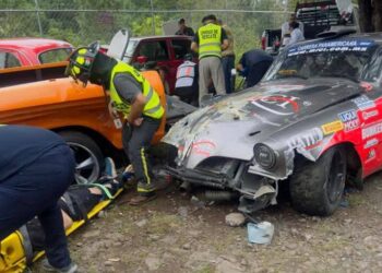 Sufre accidente el “Golden Tiger” del oaxaqueño Emilio Velázquez en La Carrera Panamericana 2025