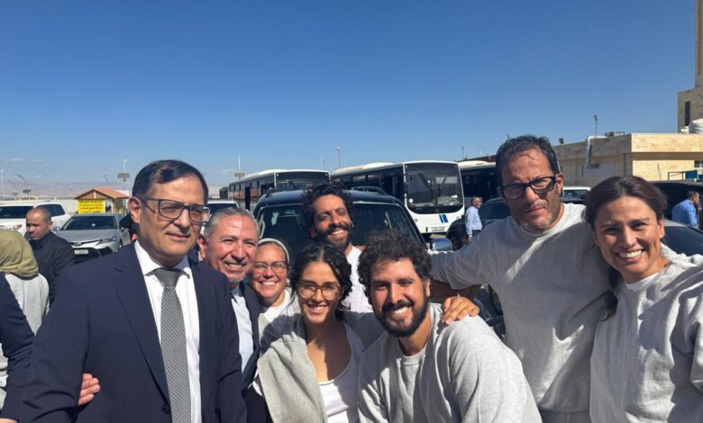 Israel libera a seis mexicanos de flotilla Sumud y acelera su repatriación