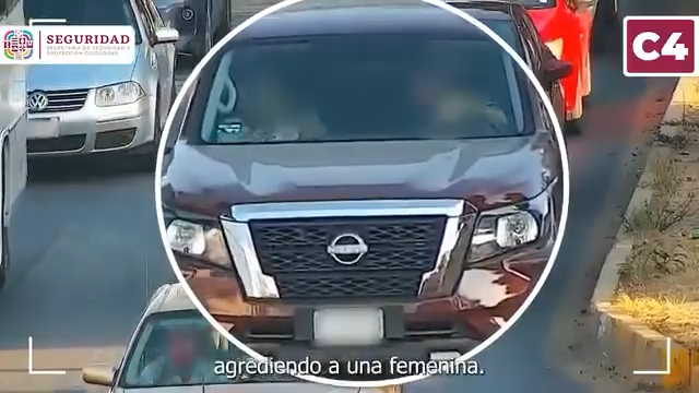Detienen a hombre que golpeaba a su pareja mientras conducía en avenida Símbolos Patrios