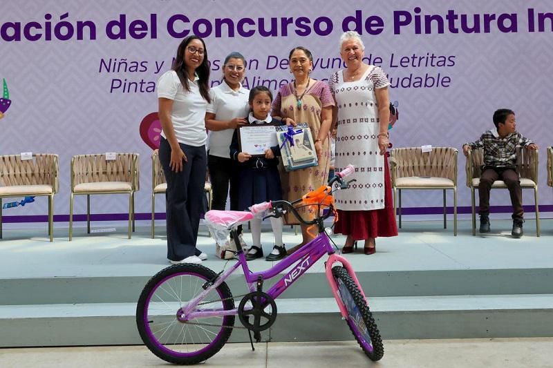 Reconoce DIF Oaxaca obras de la niñez que reflejan el programa Desayuno de Letritas