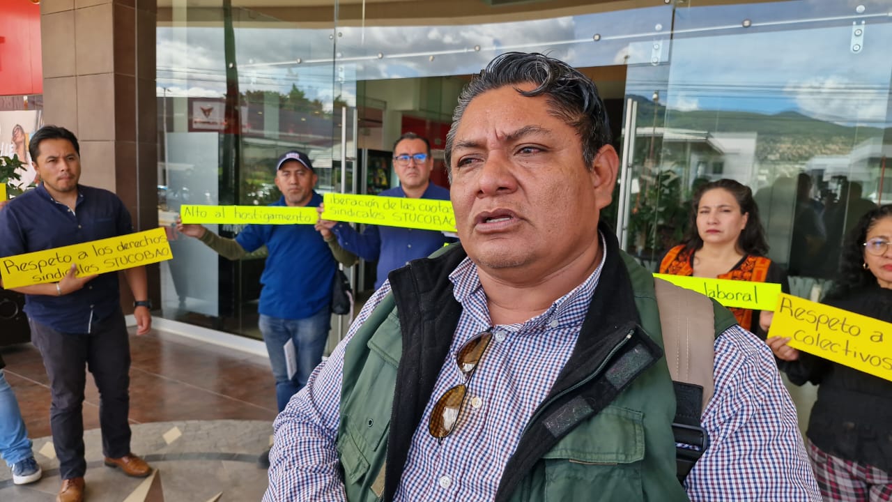 Reclaman miembros del STUCOBAO fin al hostigamiento y retrasos en pagos