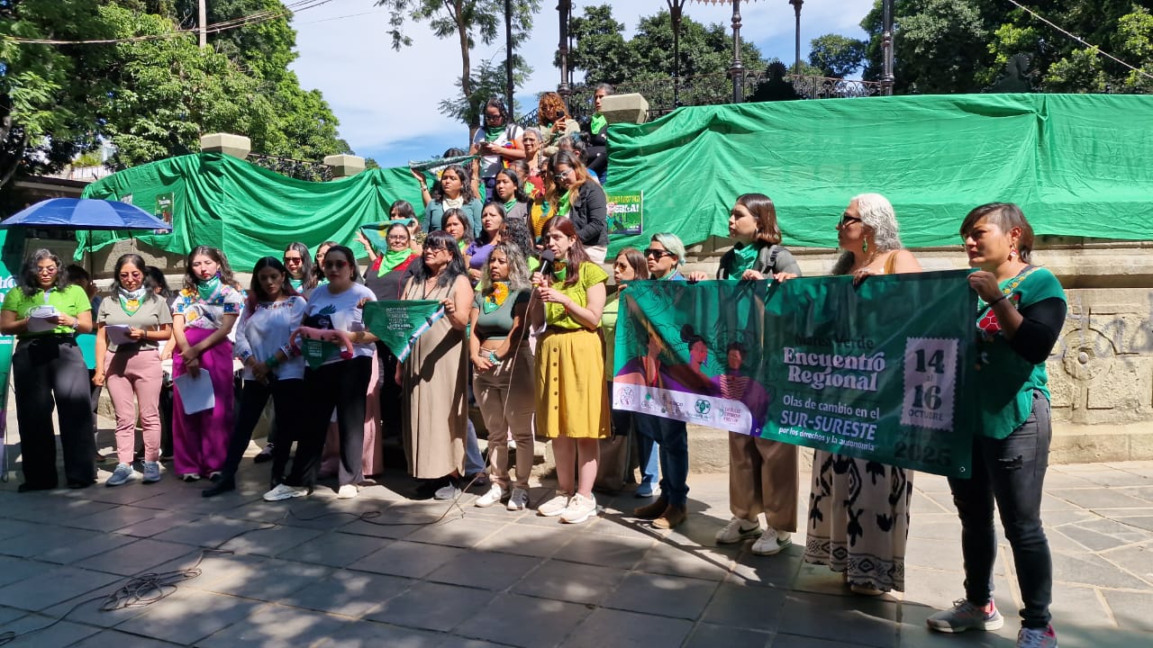 Analizan en Oaxaca avances y retos sobre derechos sexuales y reproductivos en el encuentro regional “Marea Verde”