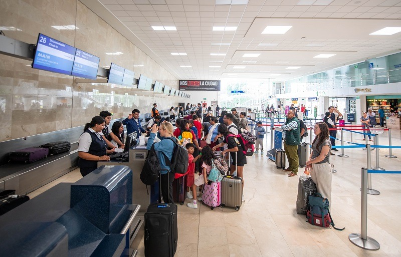 Crece tráfico y ocupación aérea en aeropuertos de Oaxaca de enero a septiembre 2025: Sectur