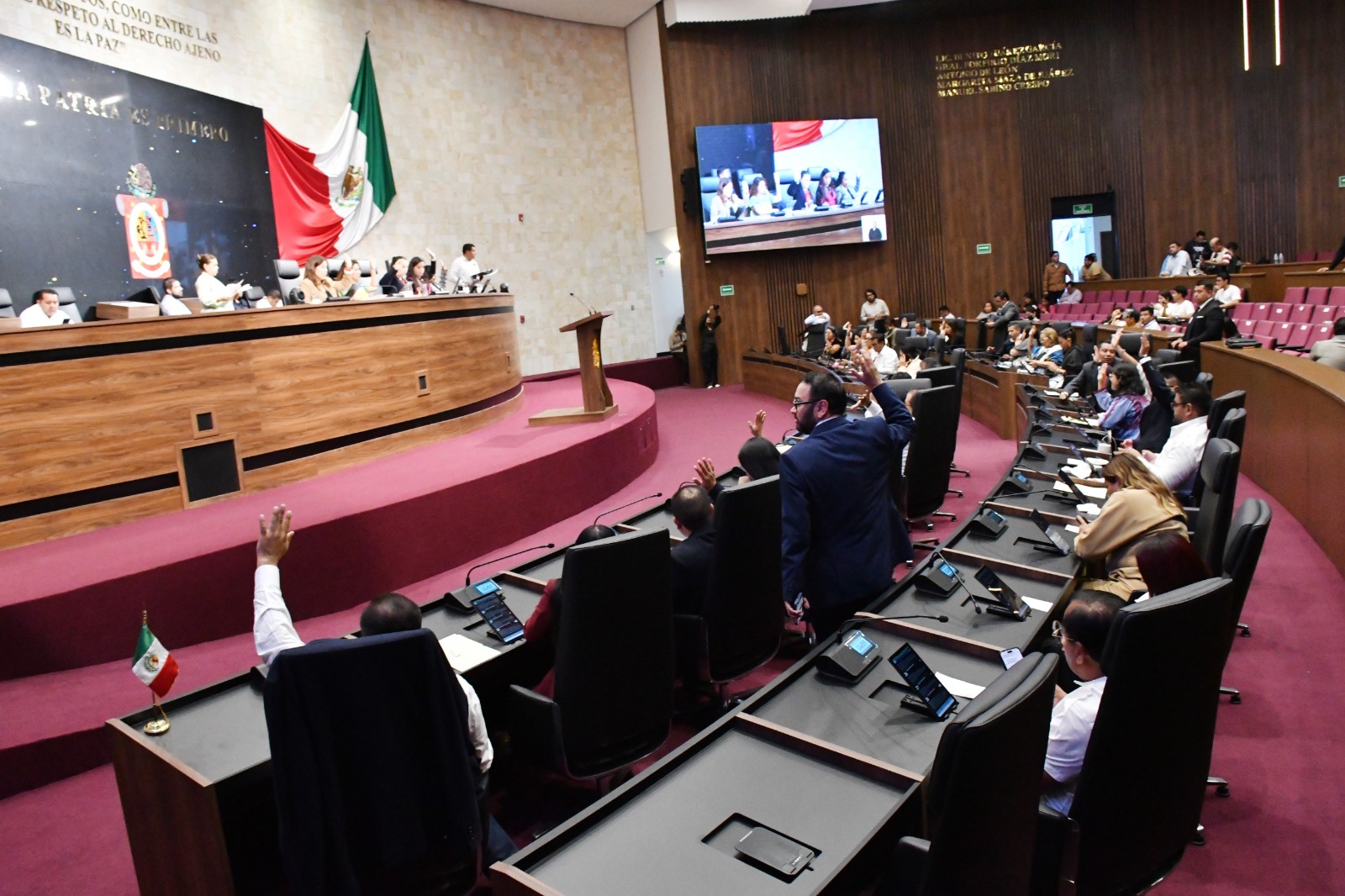Oaxaca amplía la ley para tipificar nuevas violencias contra mujeres: uso de IA