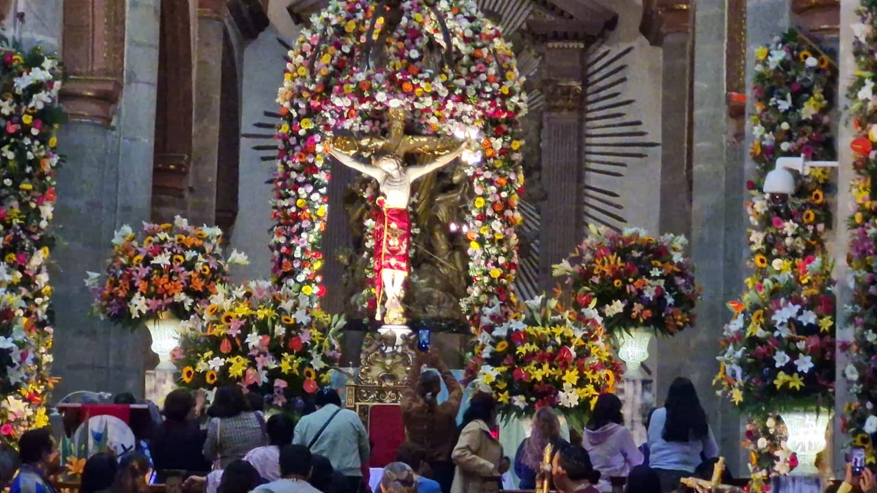 Celebra Oaxaca la fe y el misticismo del Señor del Rayo, su protector milagroso
